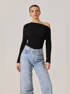 ASTR the label asymmetrical off shoulder bodysuit black small